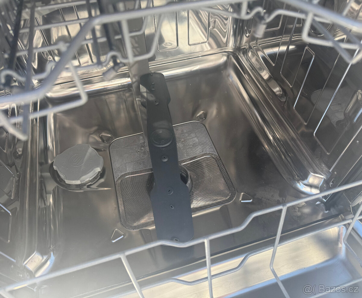 Myčka nádobí Beko DSN6634FX2 nerez - 4