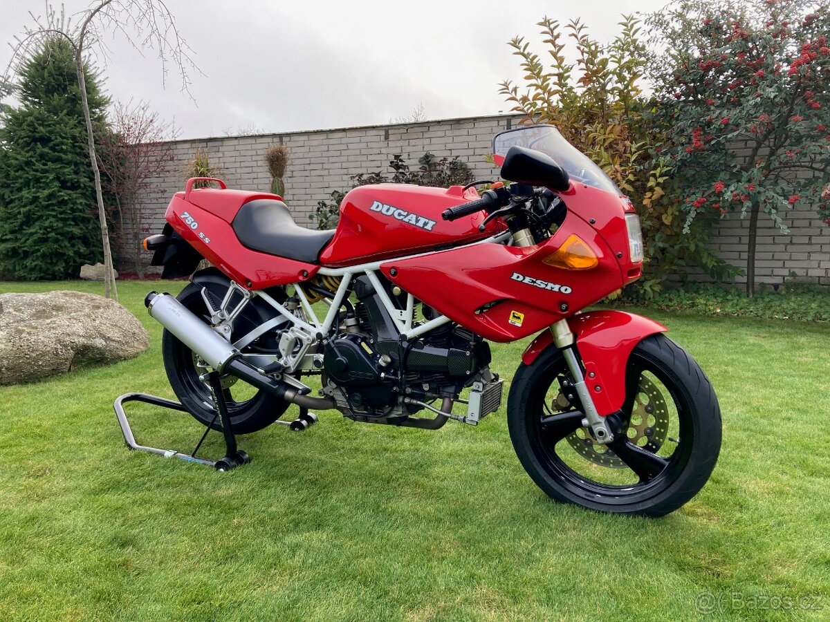 Ducati 750 SS - 4