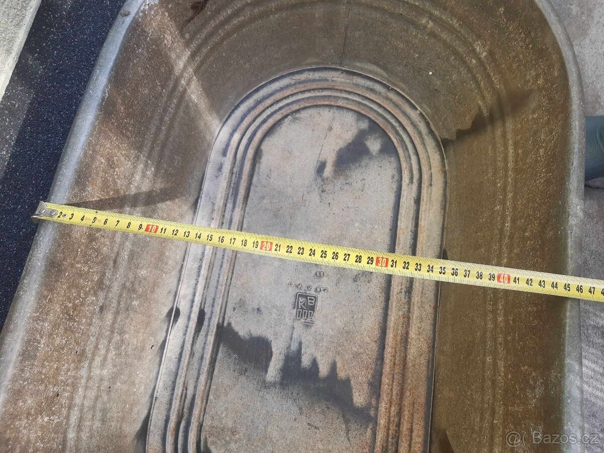 stará pozinkovaná vana - 4