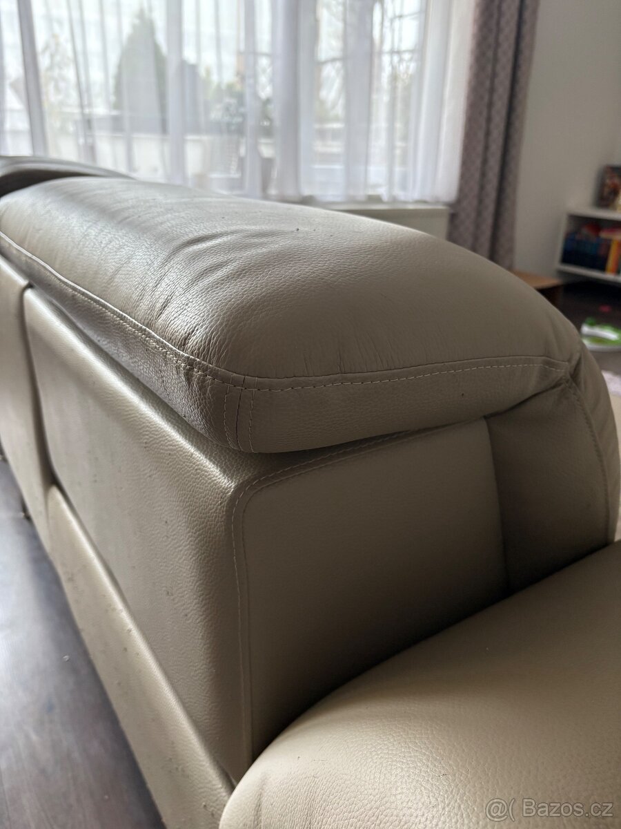Kožená sedačka s elektrickým výsuvem - 4