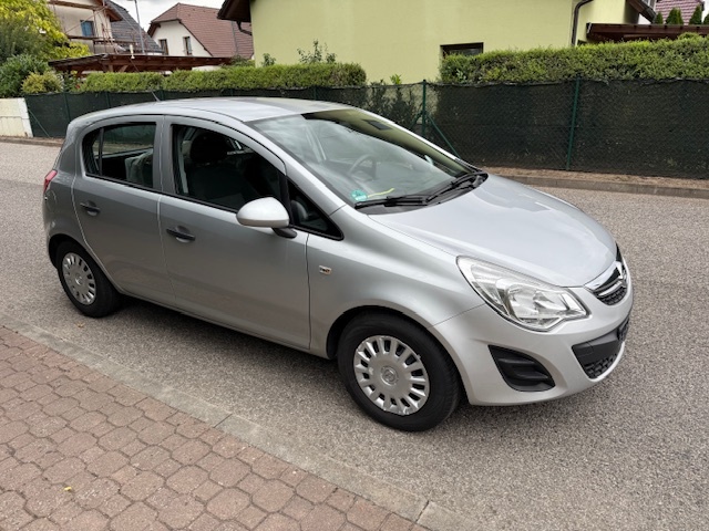 Opel Corsa 1,2i Nová STK klima zimáky benzín - 4