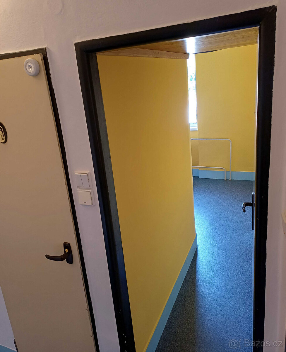 Pronájem bytu 1+1 Blansko Dvorská - 4