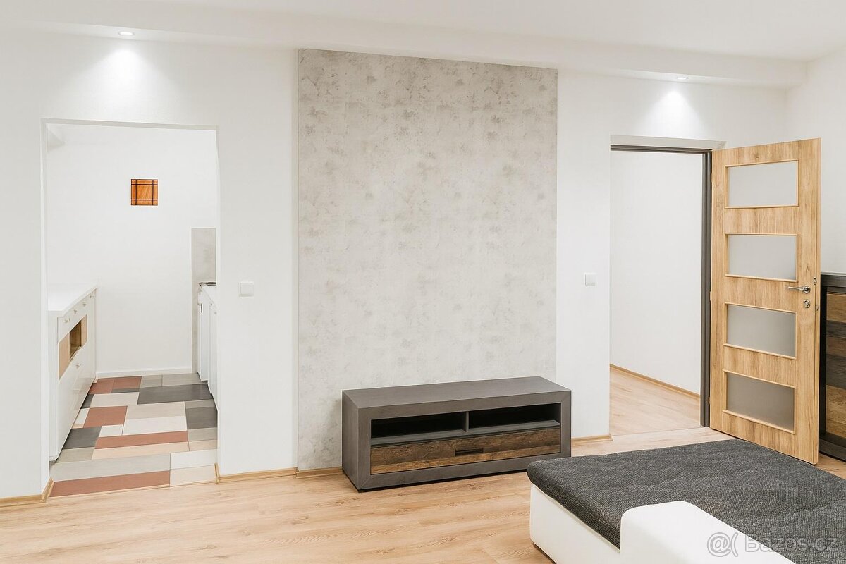 Prodej bytu 3+1 s balkonem, po rekonstrukci, Ostrava-Poruba - 4