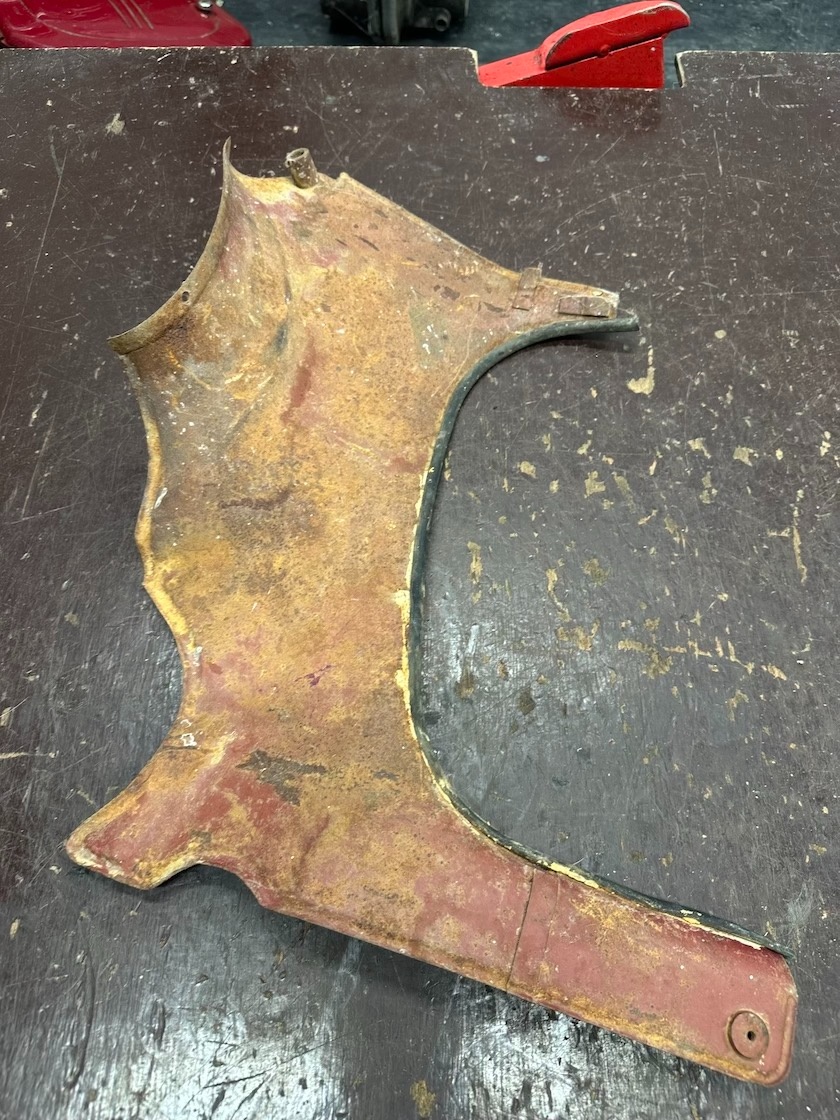 Predám pravý podsedlový plech ČZ 125 175/450 250/455 45x - 4