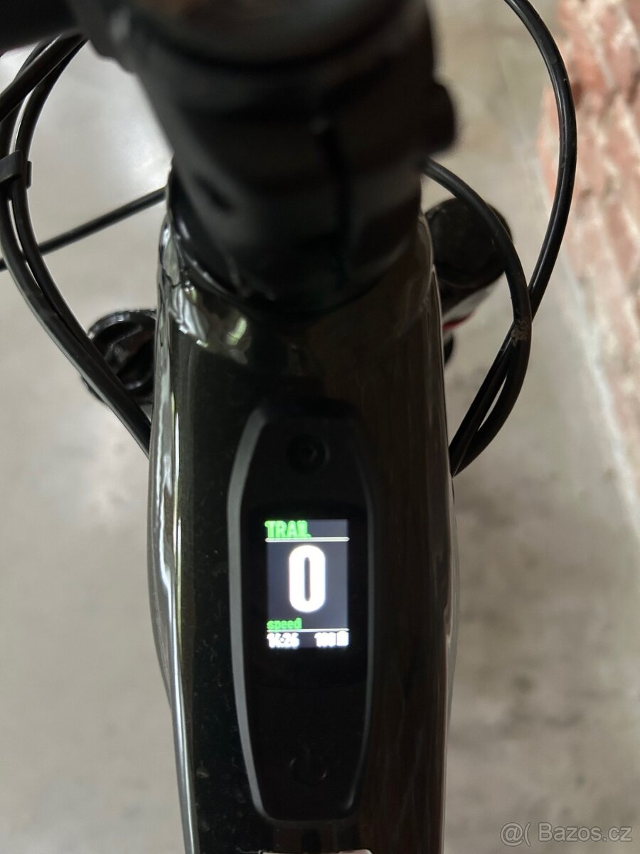 Dětské elektrokolo SPECIALIZED - 4