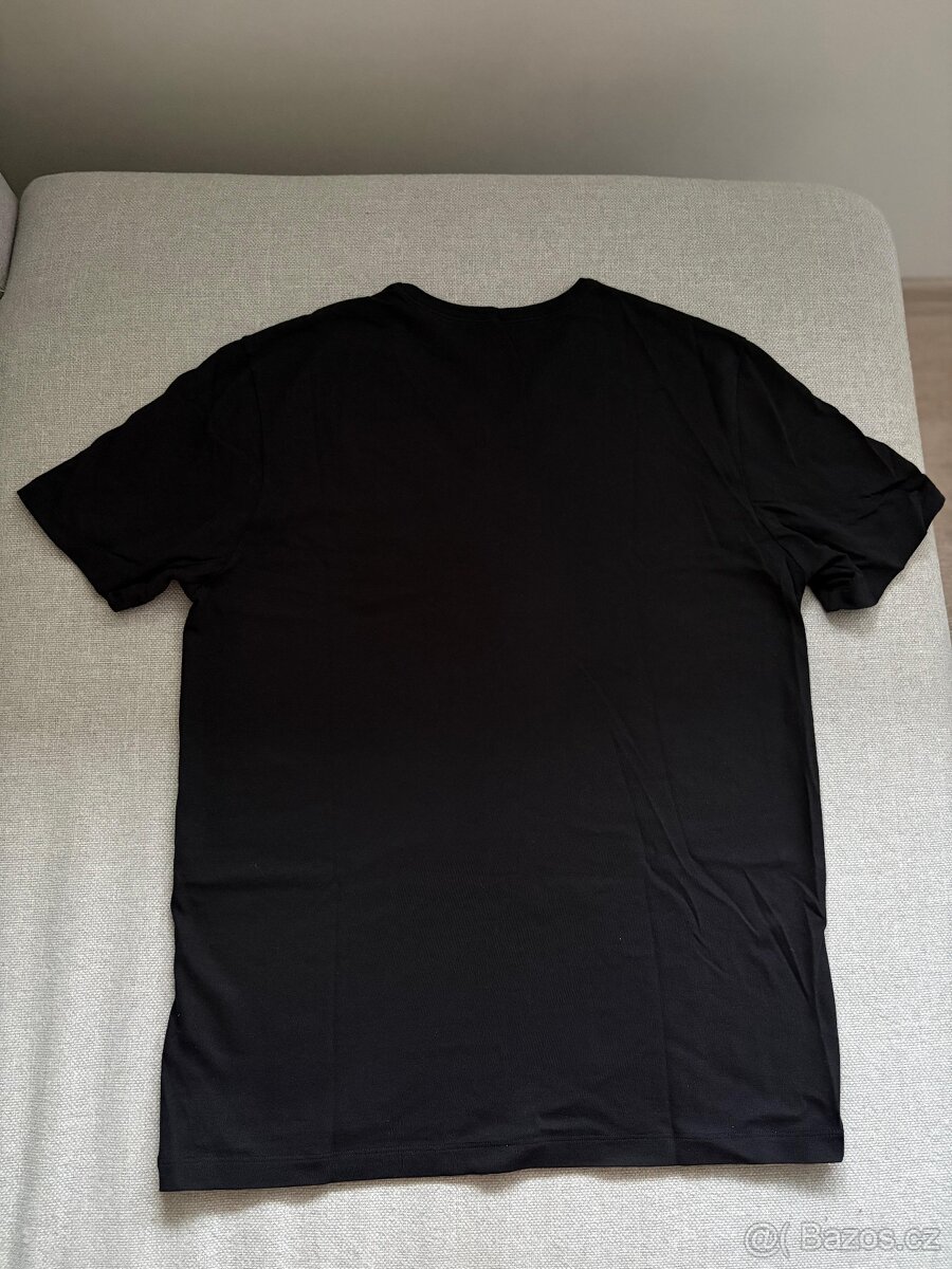 3-pack černé tričko HUGO BOSS - vel. M - 4