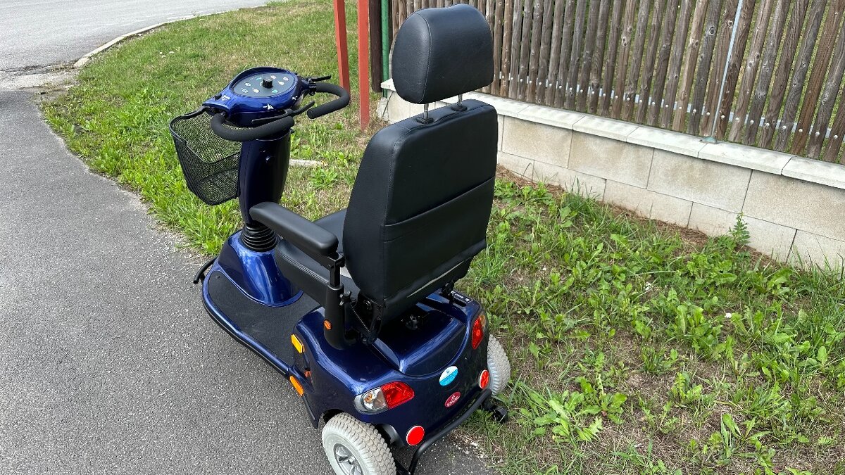 Elektro tříkolka, elektrický skútr pro seniory - 4