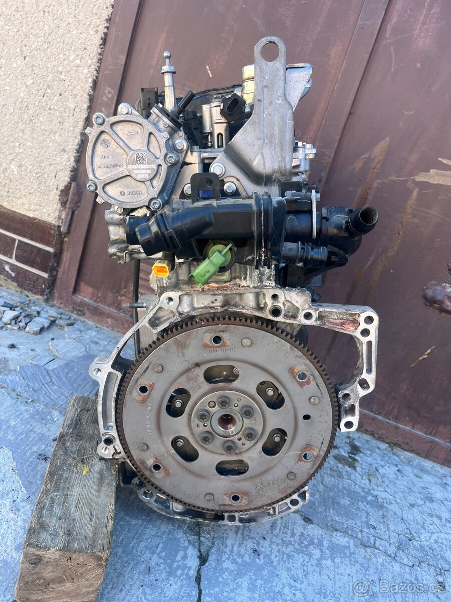 Motor 1,2 Turbo, PSA, HN05 – NA OPRAVU - 4