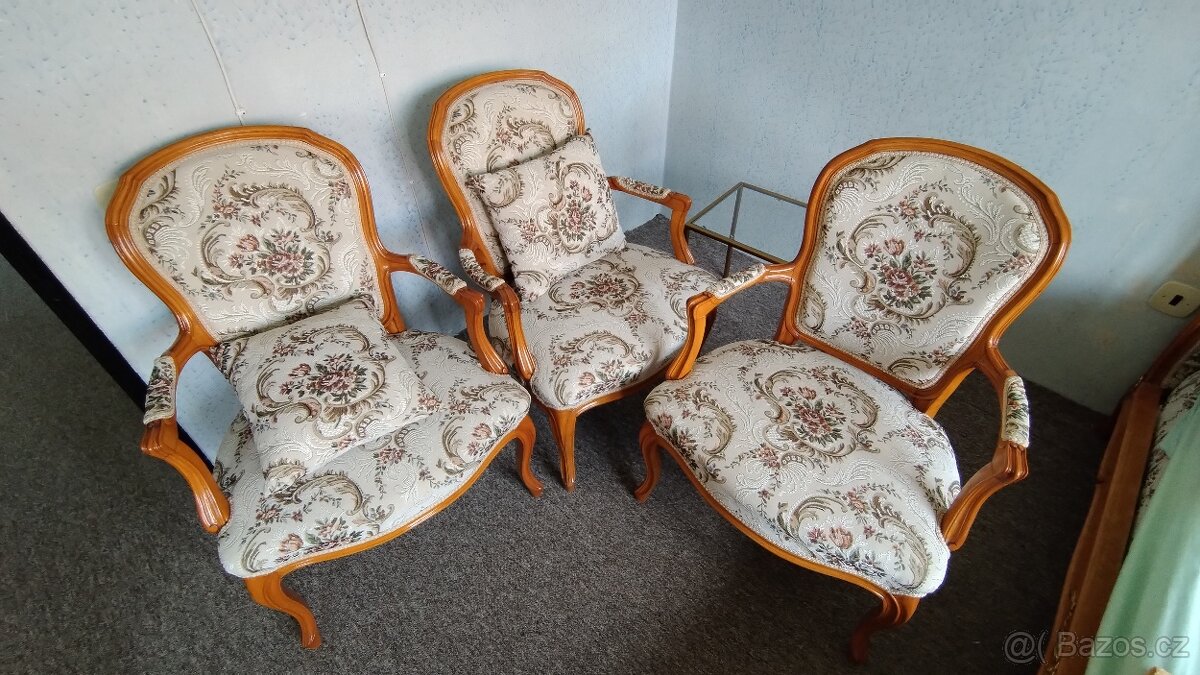 Postel + tři křesla - 4