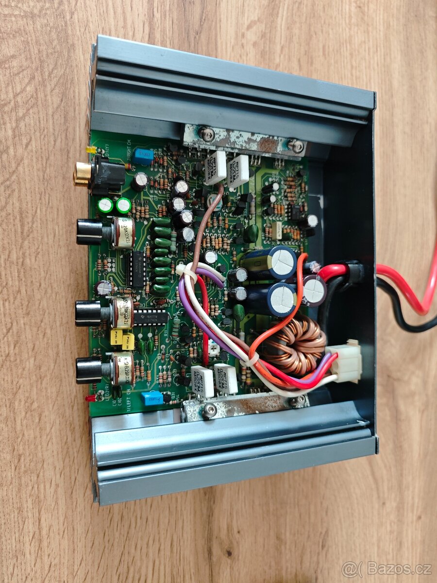 Zesilovač do auta Earthquake Hohmann PA2030 - 4