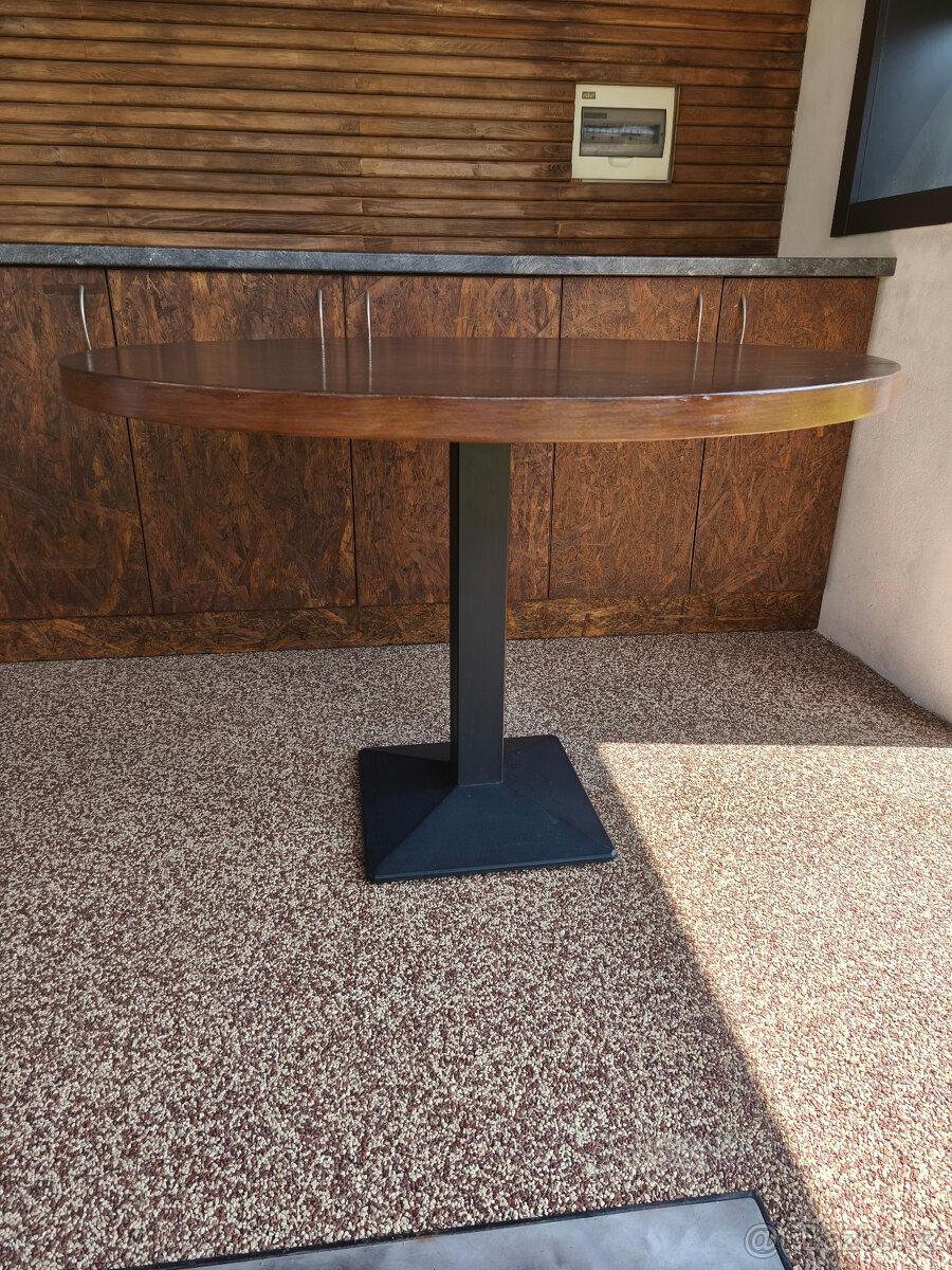 Jídelní stůl, nová stolová podnož PEDRALI - 4