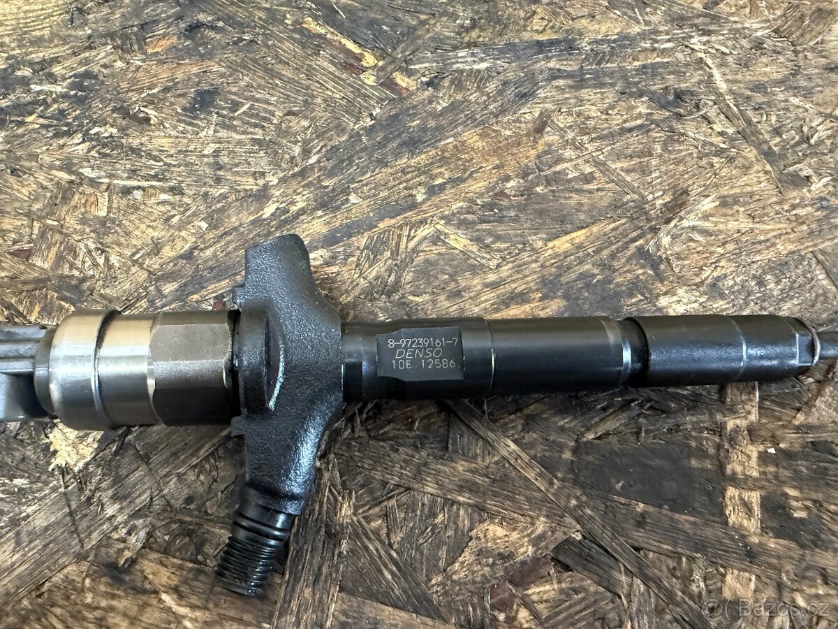 VSTŘIKOVAČE 3.0 CDTI OPEL,RENAULT,SAAB 8-97239161-7 Denso - 4