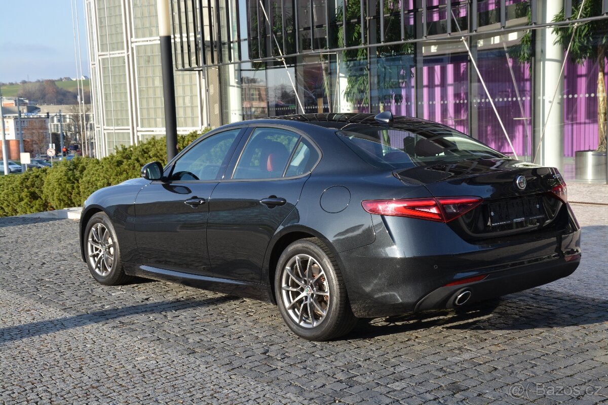 Alfa Romeo Giulia 2.2 jTDm Super Business plus Aut 8st. - 4