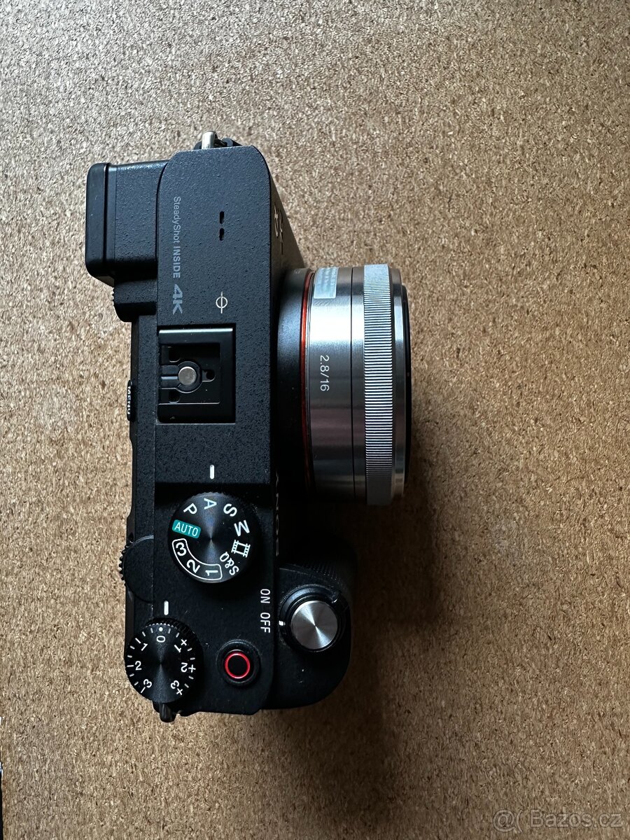 Prodám objektiv Sony 16mm f/2,8 - 4