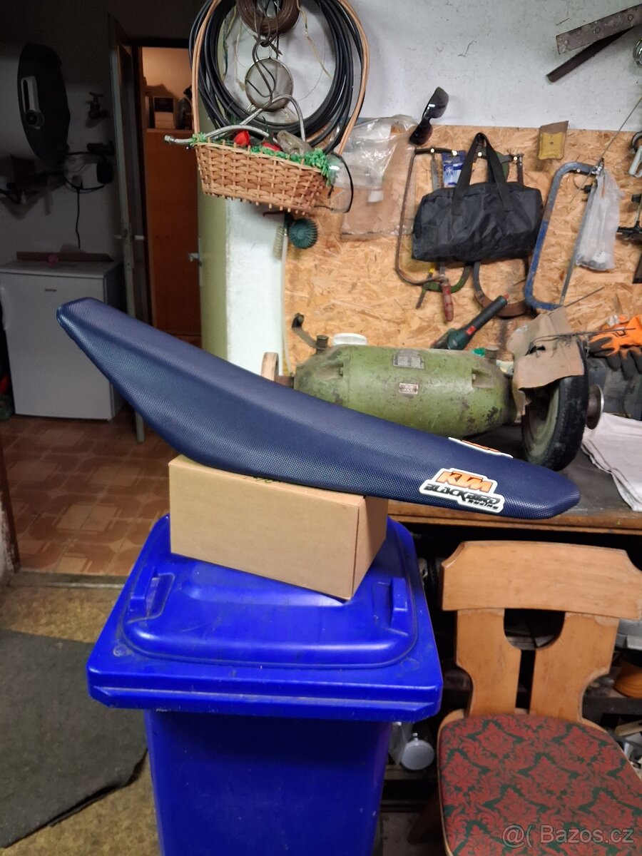 Sedačka na ktm sxf - 4