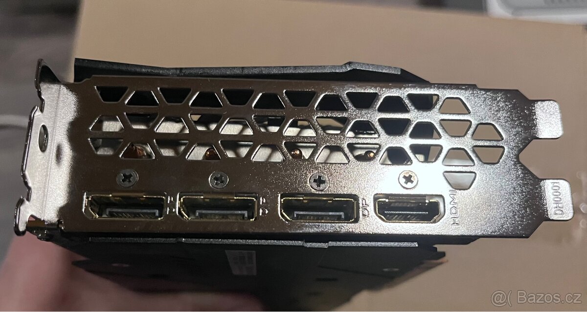 Gigabyte RX 5700 Gaming OC 8G - 4