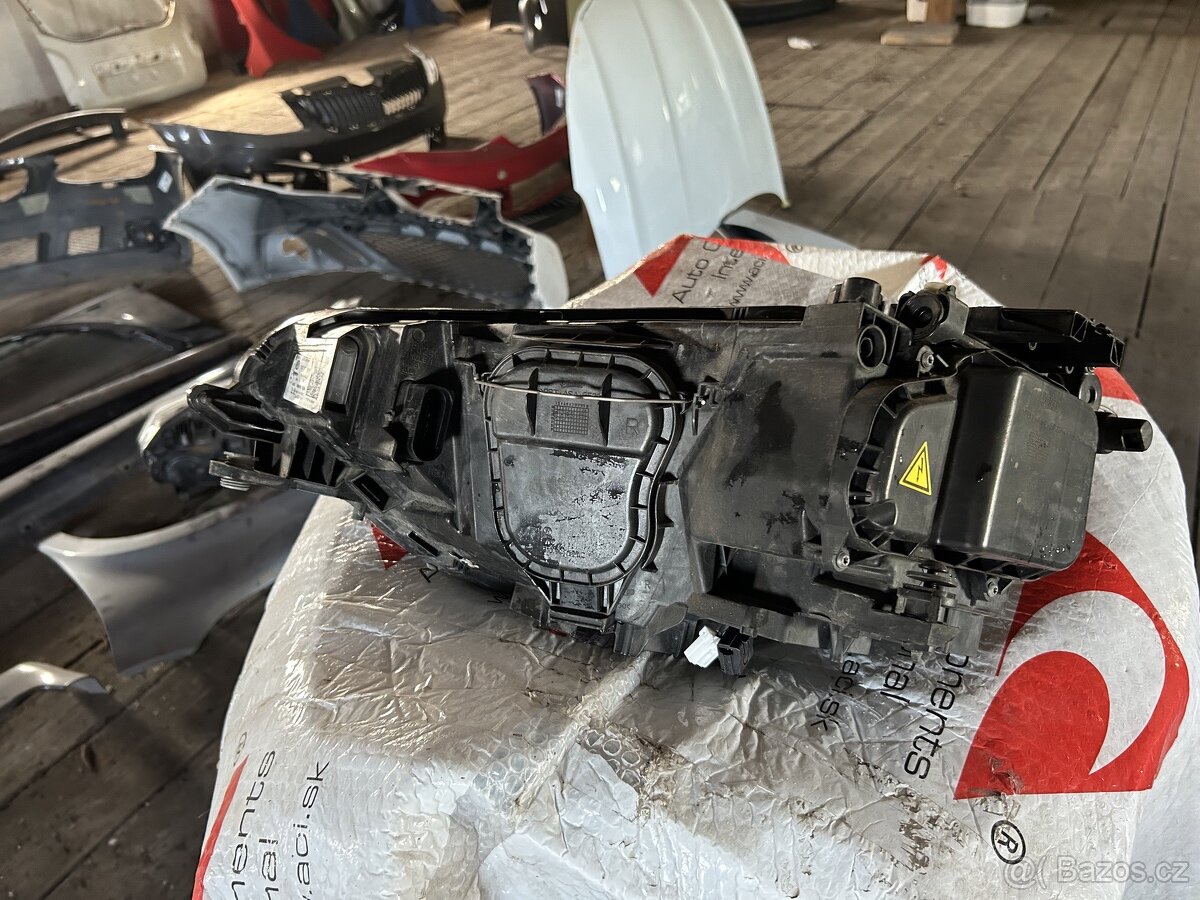 Světlo vw golf sportsvan - 4