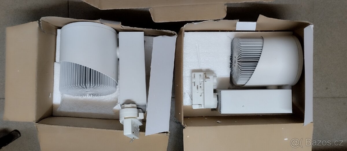 4x bílý lištový led reflektor světlo - 4