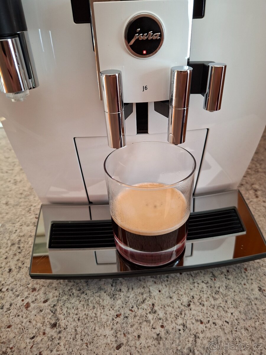Kávovar Jura J6 Bílý - 4