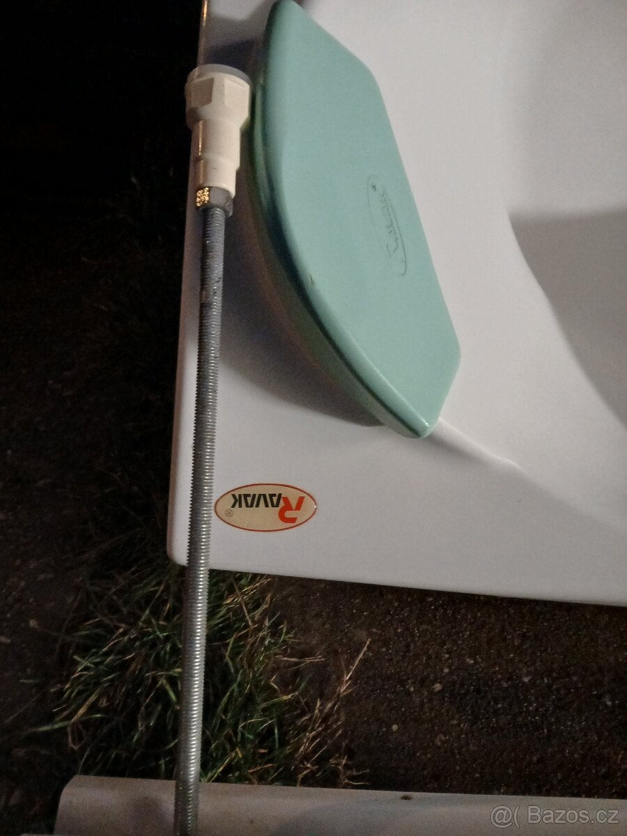 Prodám rohovou vanu - 4