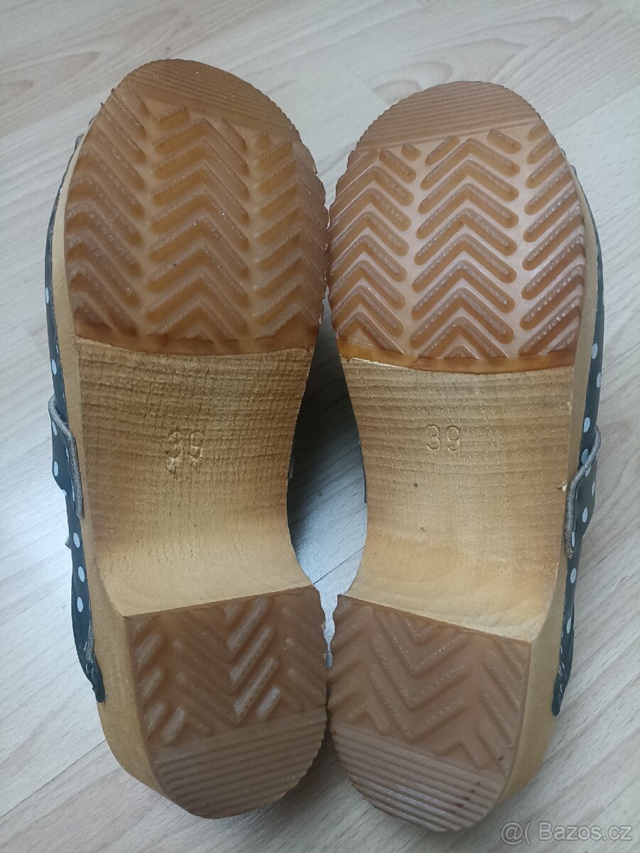 Dřeváky s puntíky vel.39 - 4