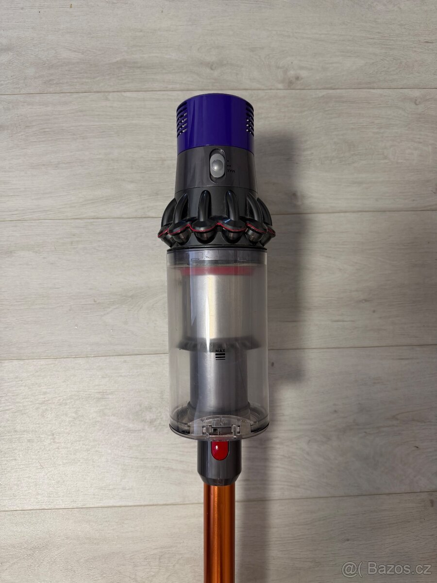 Dyson V10 - 4