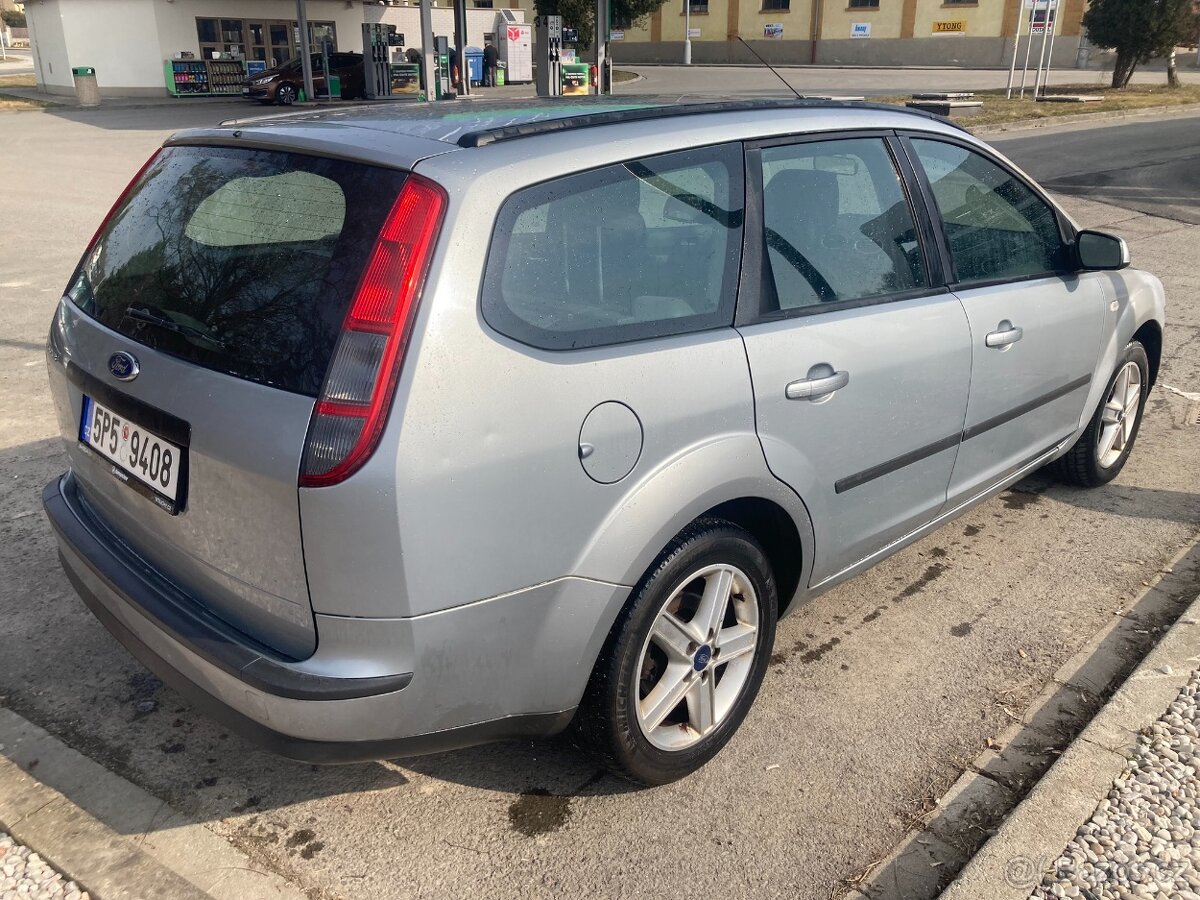 FORD FOCUS 1,6i 85kW RV 2005 STK do 02/2028 - 4