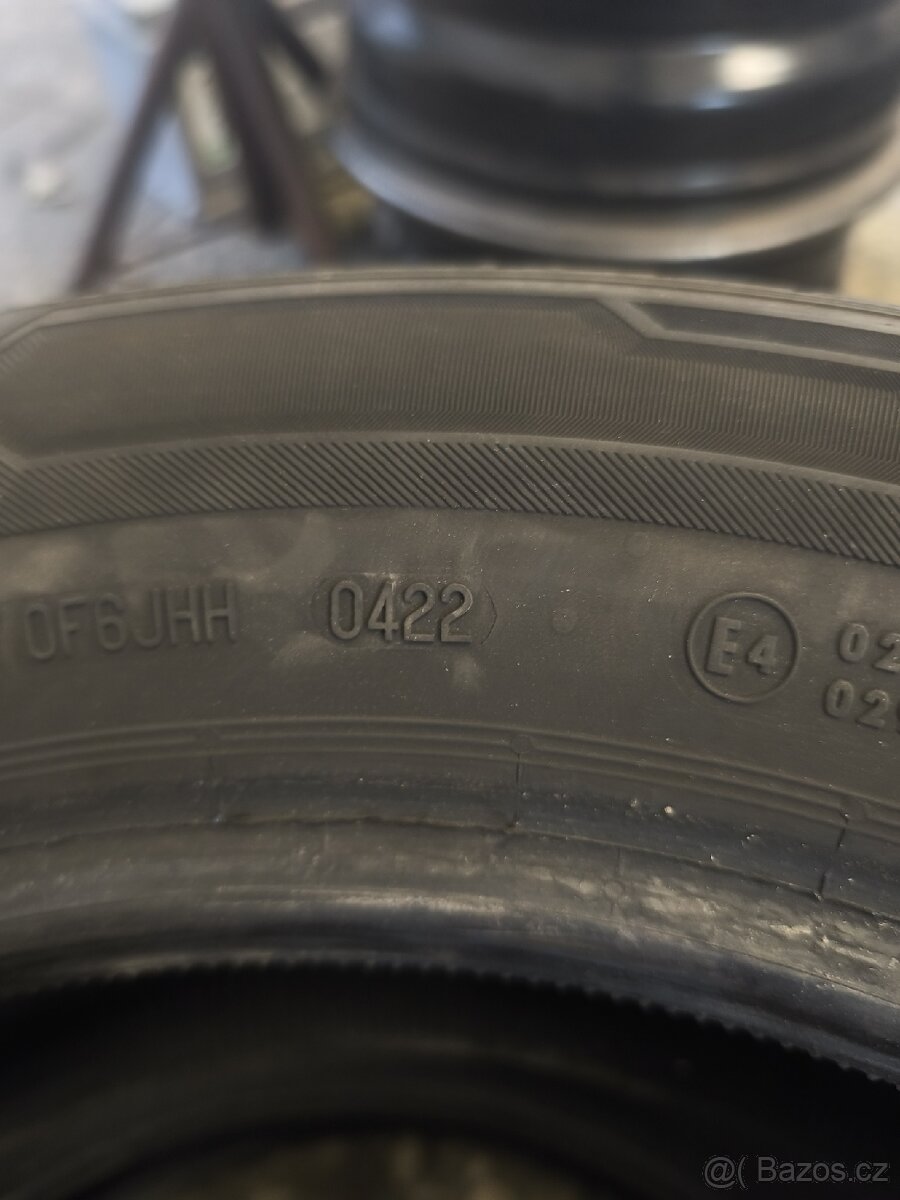 Barum bravuris 5 205/60 R15 - 4