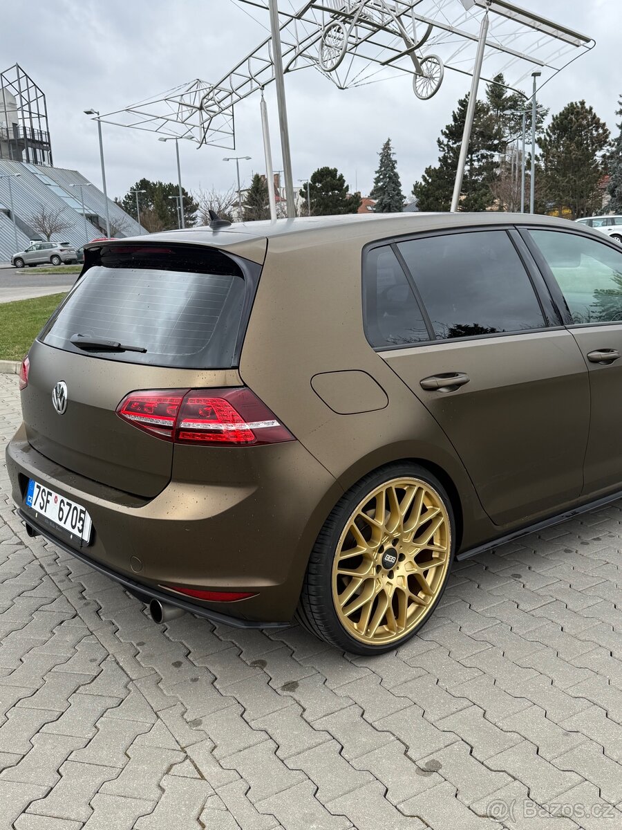 VW Golf GTI - 4