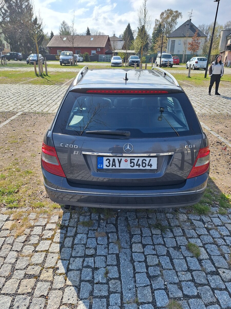 Mercedes 200 CDI - 4