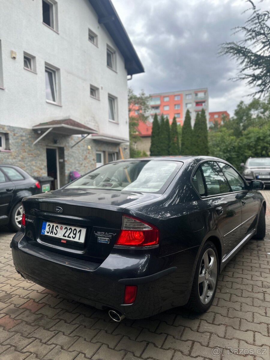 Subaru Legacy - 4