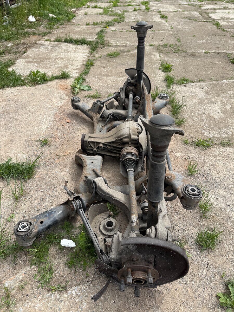 Zadni naprava - Audi A6 4G/C7 - 4