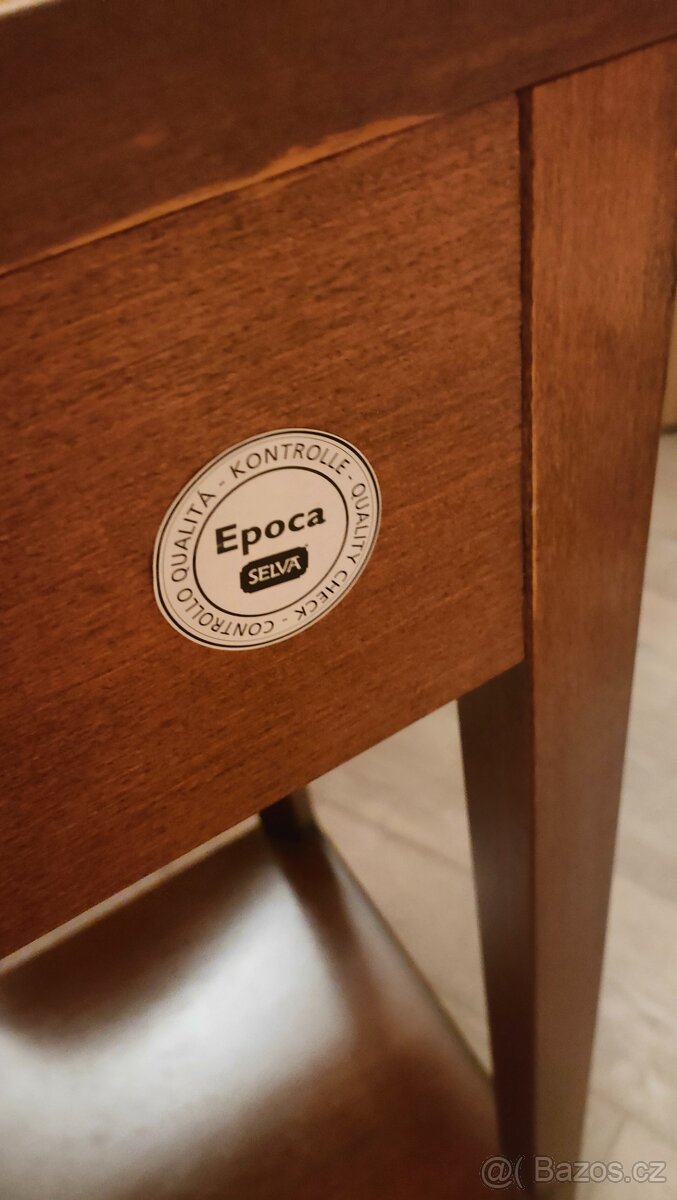 Konzolovy stolek - 4