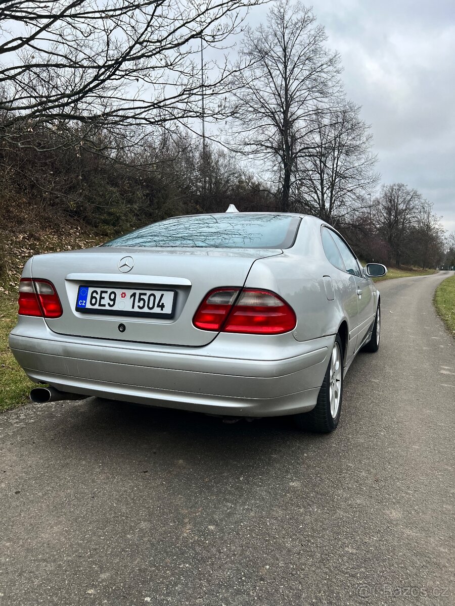 Mercedes-Benz CLK 320 V6 (W208), r. 2001, Avantgarde - 4