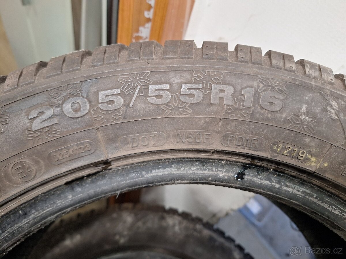 Prodám zimní pneu 215/65/16 102H Continental - 4