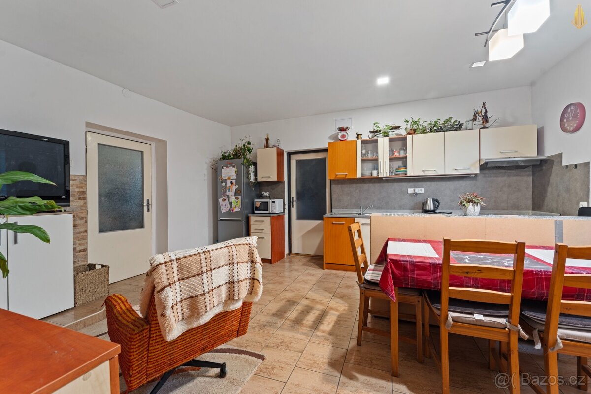 Prodej zemědělské usedlosti - 4