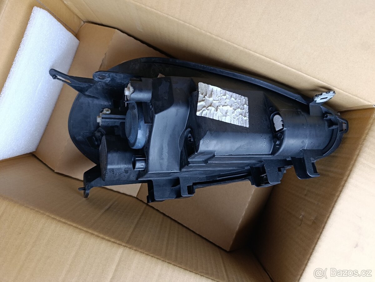 Fiat Punto Evo - přední světlomety - 4