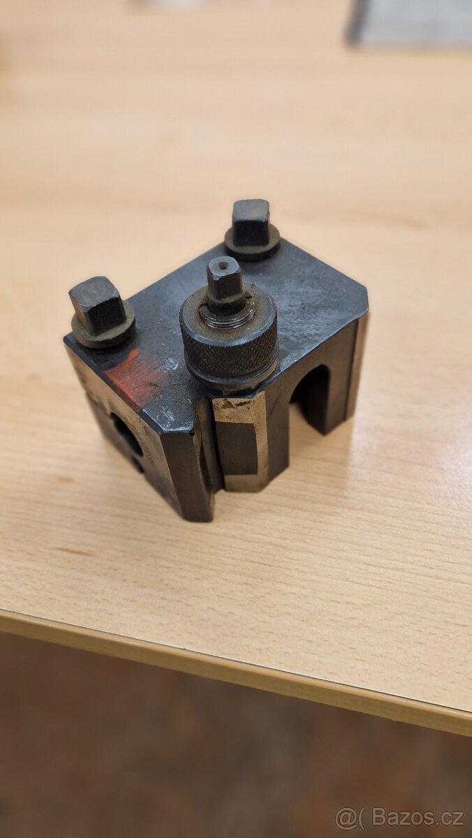 Nozovy drzak na SUI 32 CNC - 4