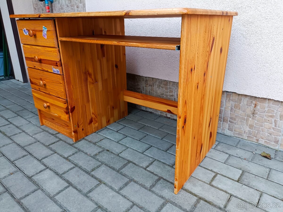 Stůl do dětského pokoje - 4