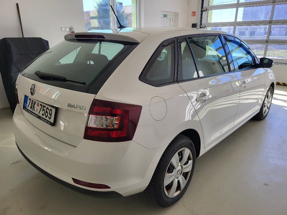 Škoda Rapid Spaceback 1.0 TSi 70 kW,původ ČR,servisováno - 4