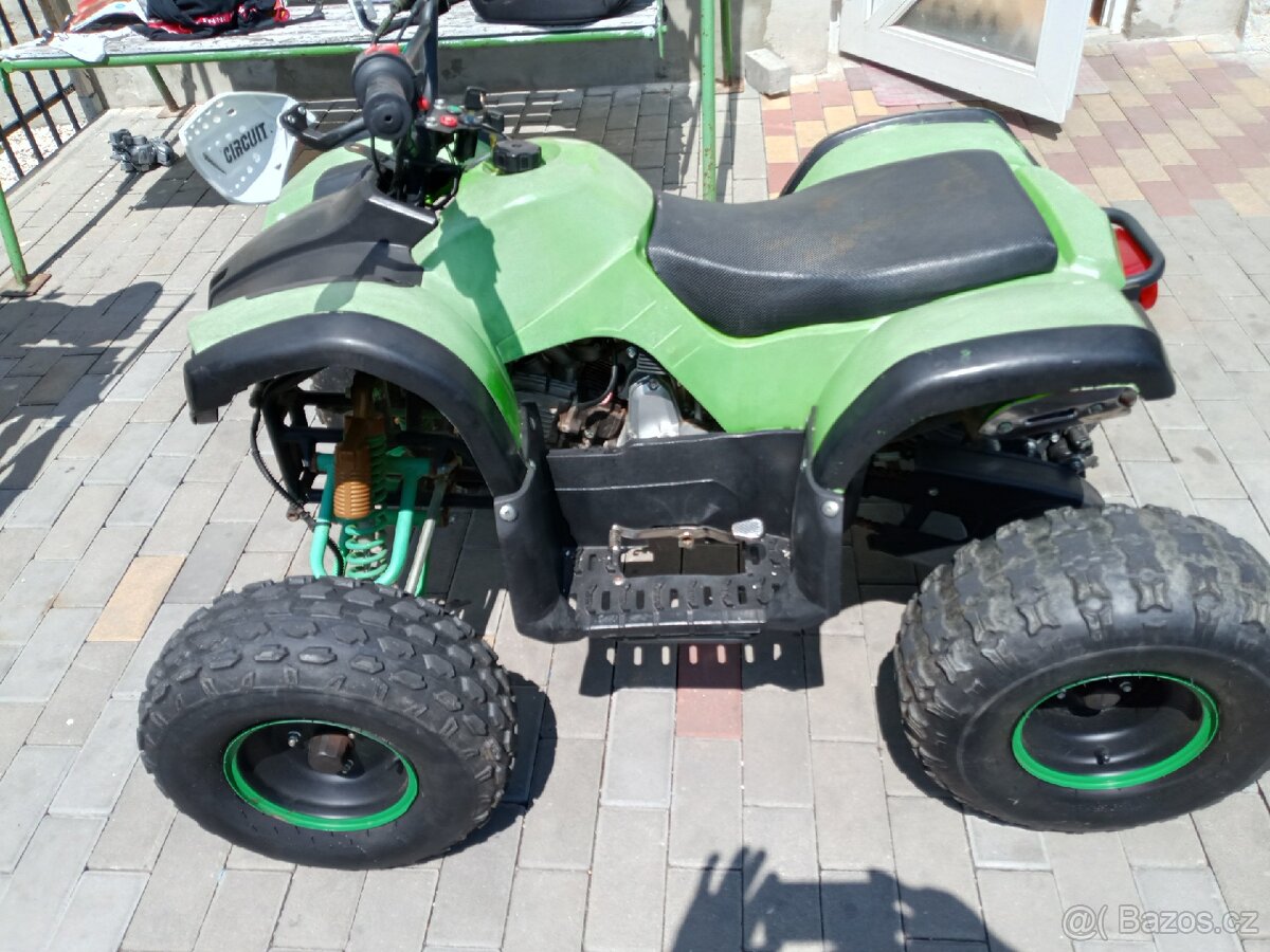 Prodám čtyřkolku 125cc