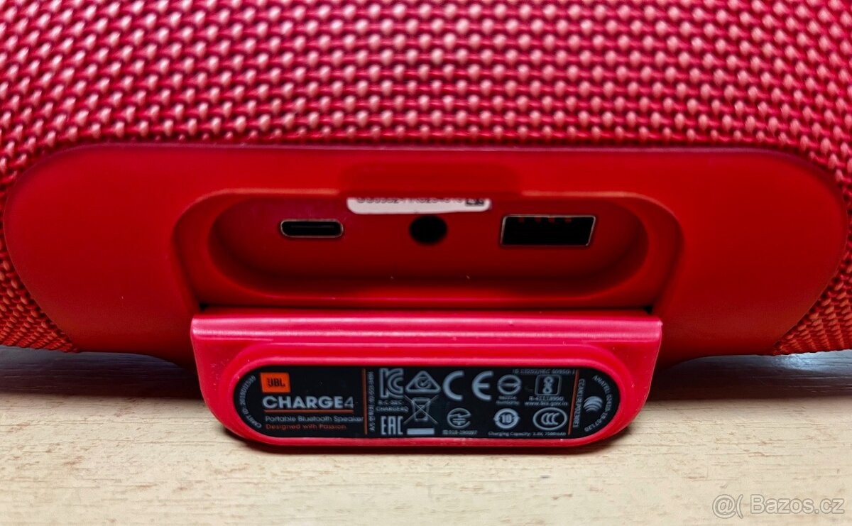bluetooth reproduktor JBL Charge 4 - 4