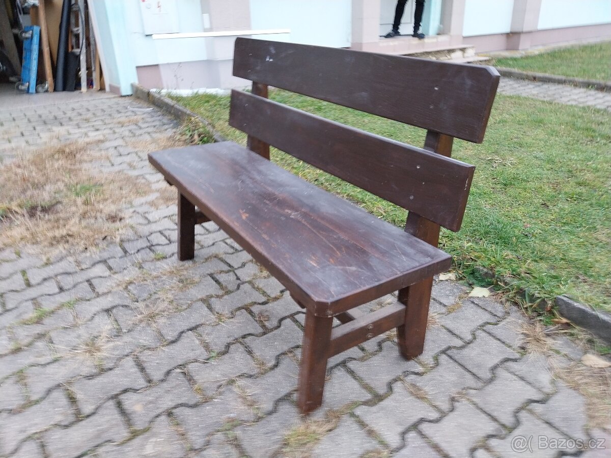 Dřevěná zahradní lavice - 4
