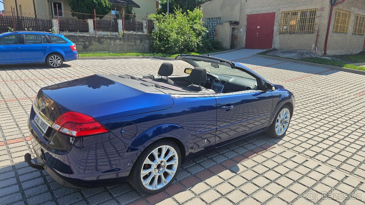 Ford Focus CC/cabrio/modrá/dobrý stav/tažné zařízení - 4