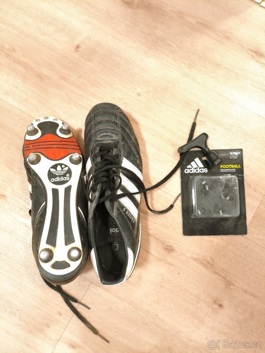 Prodám kopačky a chrániče - 4