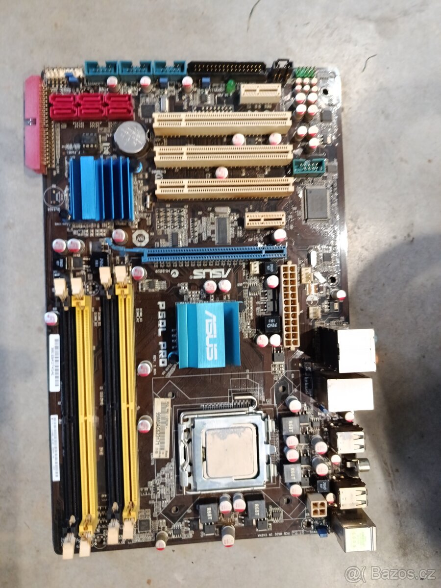 Základní desky, paměti, atd - 4