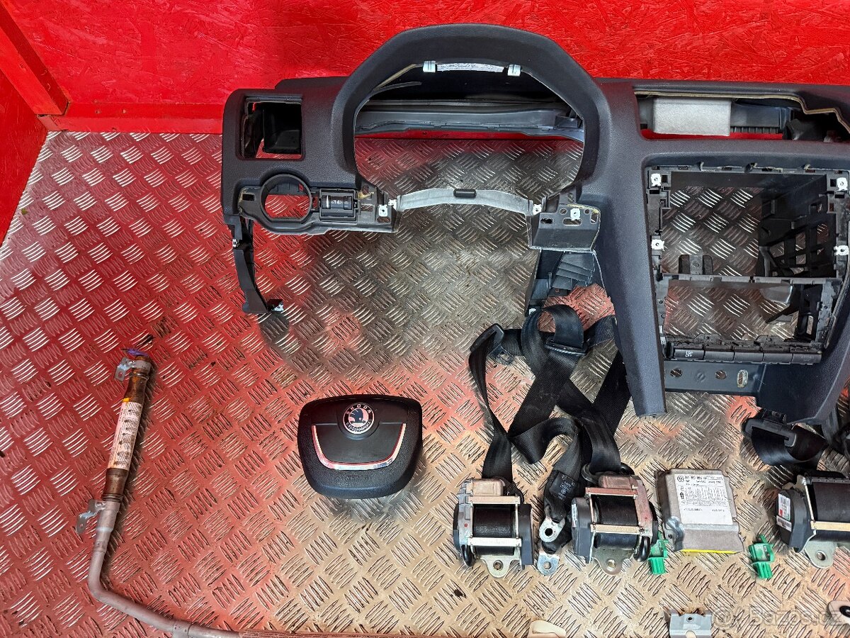 AIRBAGOVÁ SADA ŠKODA OCTAVIA 2 FACELIFT - 4