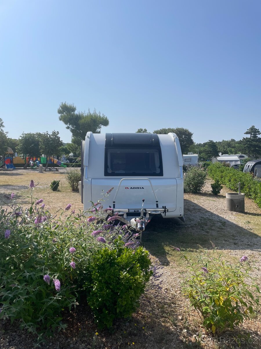 Adria Adora 673 PK - zánovní, výbava - odpočet DPH