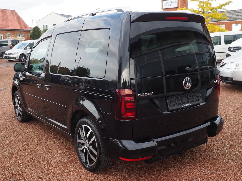 Auta pro ZTP pro vozíčkáře s plošinou pro převoz ZTP - 4