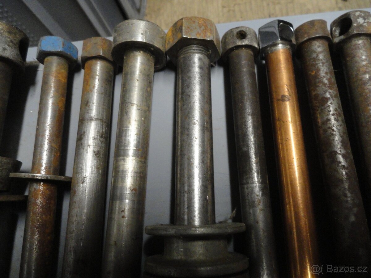 Konvolut dílů JAWA, ČZ, Pérák, stadion, pionýr, Zündapp - 4